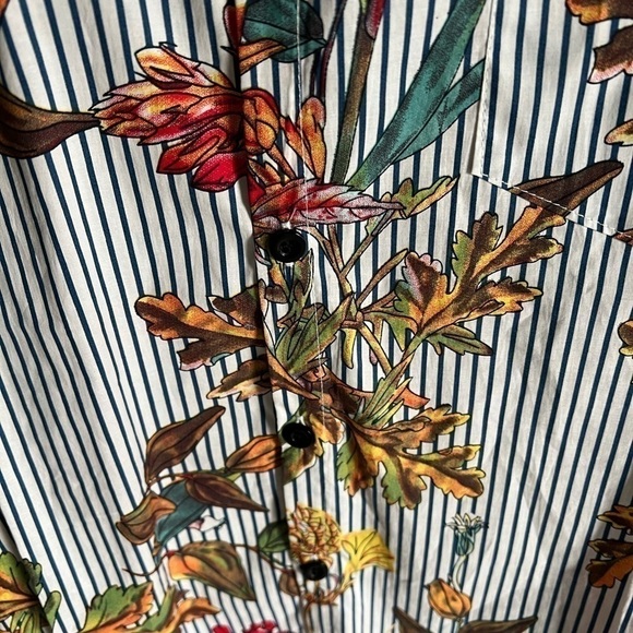 VatPave: Men’s Short Sleeve button down Shirt, stripes with tropical blooms Sz L - Picture 8 of 11